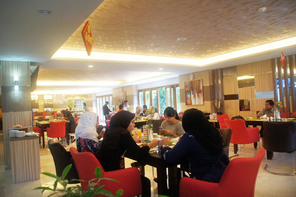 Hotel Grand Hap Solo Exterior foto
