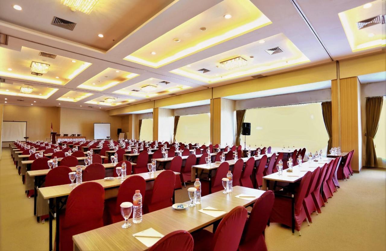 Hotel Grand Hap Solo Exterior foto