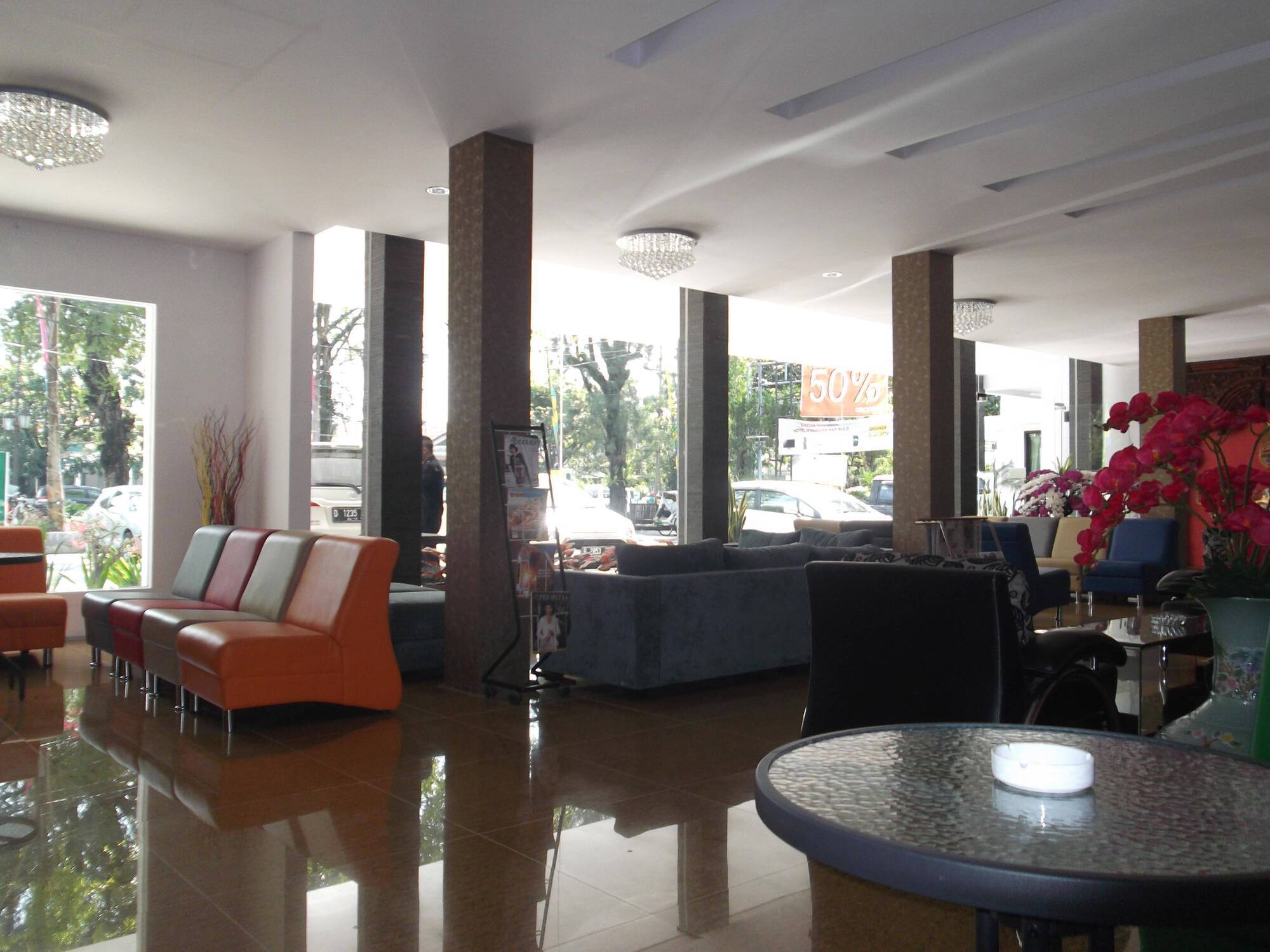 Hotel Grand Hap Solo Exterior foto