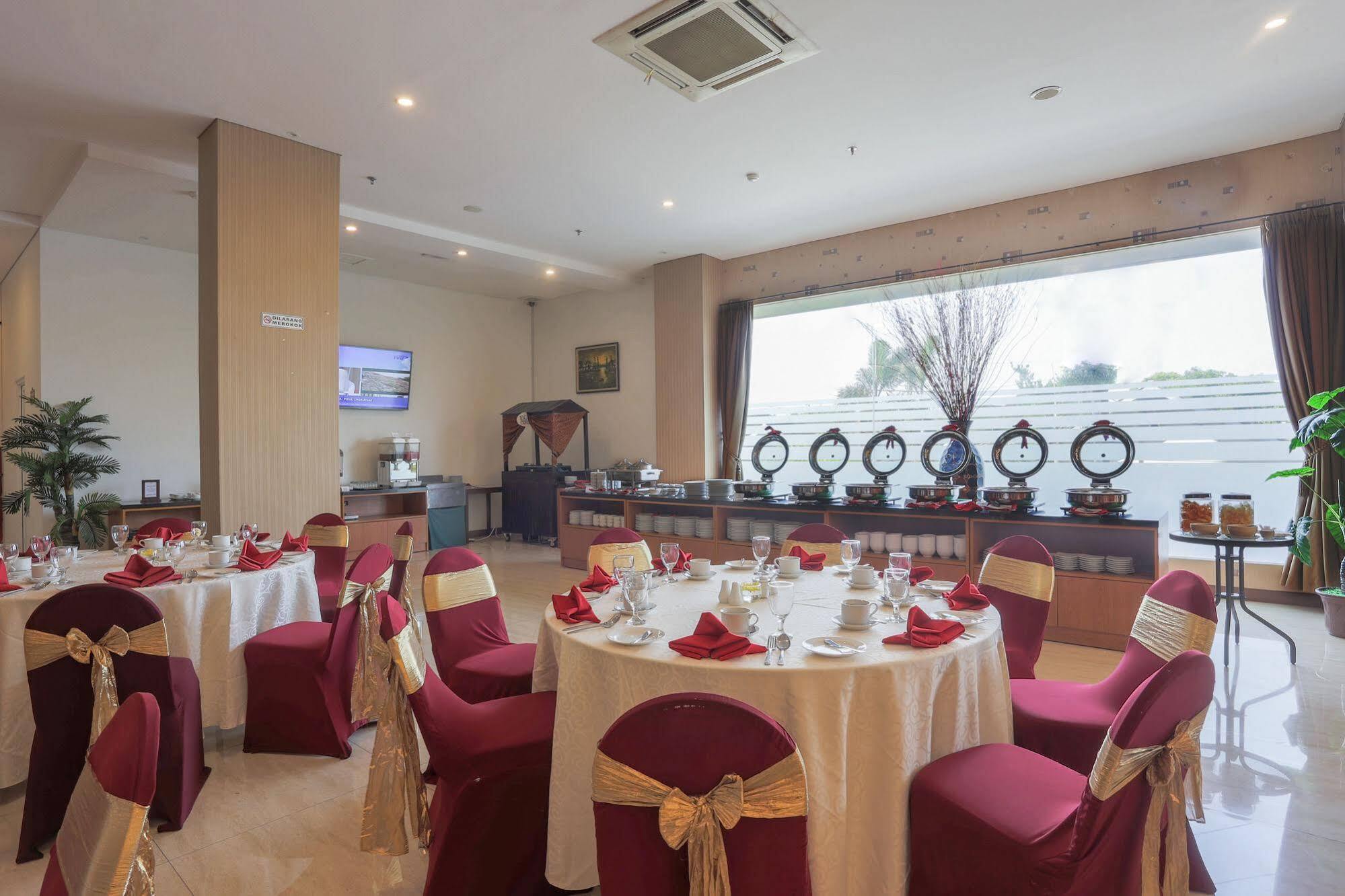 Hotel Grand Hap Solo Exterior foto